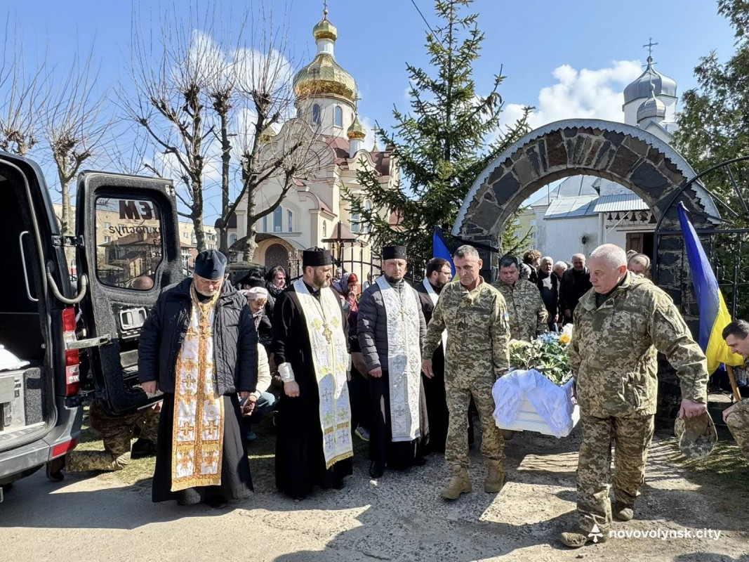 На Волині попрощалися з Героєм Русланом Семенюком