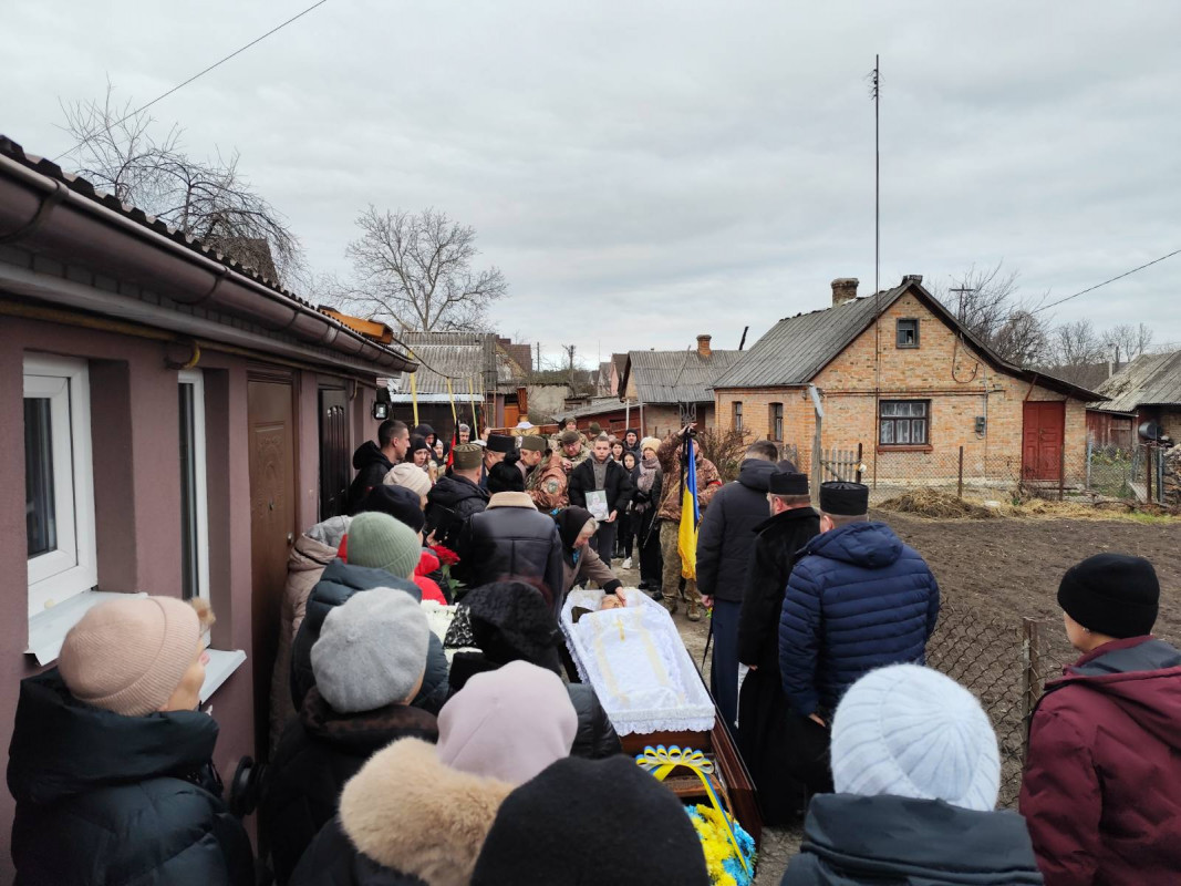 Серце зупинилося у лікарні: на Волині попрощались з ветераном війни Олександром Бондарем