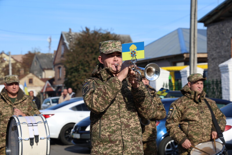 Загинув у районі Часового Яру: у Луцьку попрощалися із Героєм Вадимом Мохначем