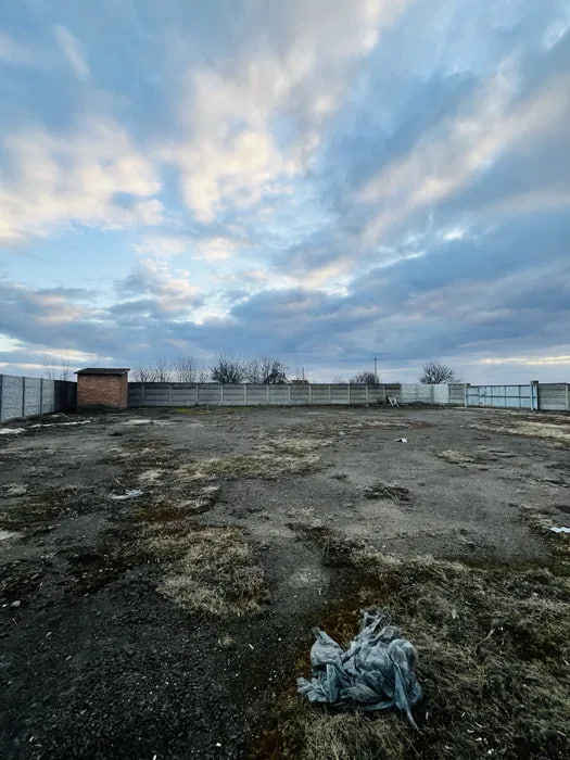 У селі неподалік Луцька продають виробничий комплекс із ділянкою за 21 мільйон