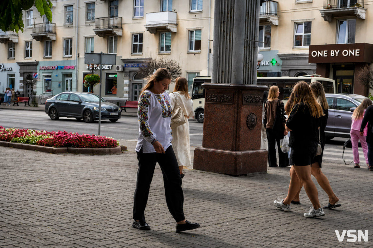 Луцьк у вишиванках: святкові образи містян у День Незалежності