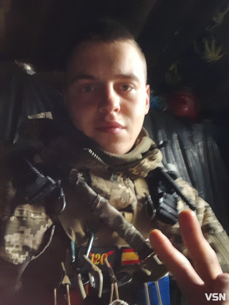 На фронті загинув 20-річний воїн-сирота з Луцька Максим Нагорний, але поховати його не можуть