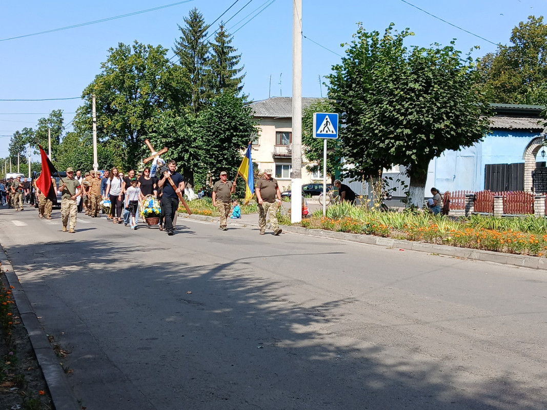 Після понад 10 місяців невідомості на Волинь «на щиті» повернувся Герой Віктор Галабурда