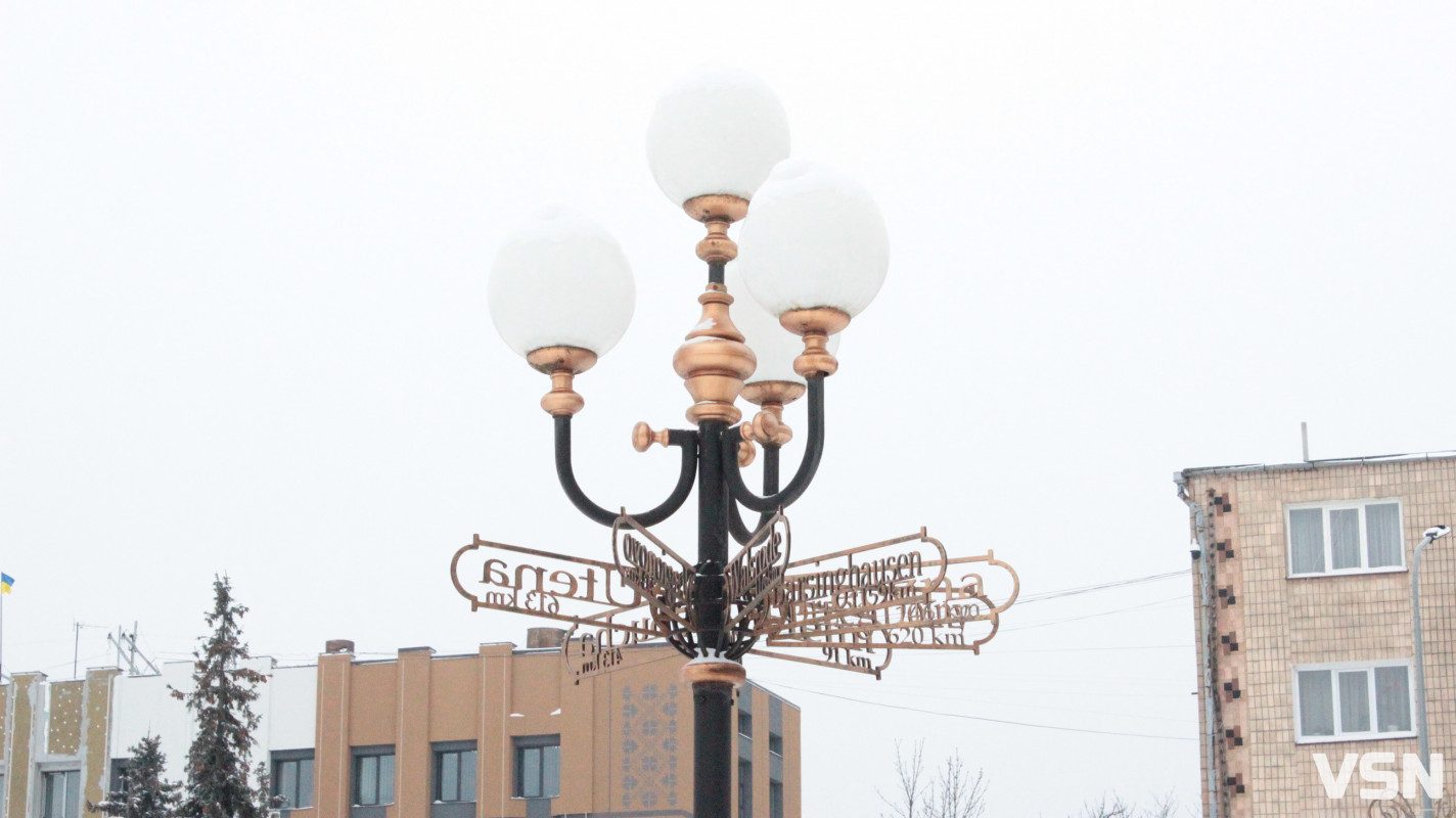 Ковель після снігопадів: фоторепортаж із засніженого міста