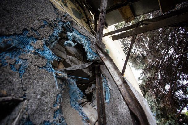 У Дніпрі собака врятувала цілу родину від російської ракети. Фото