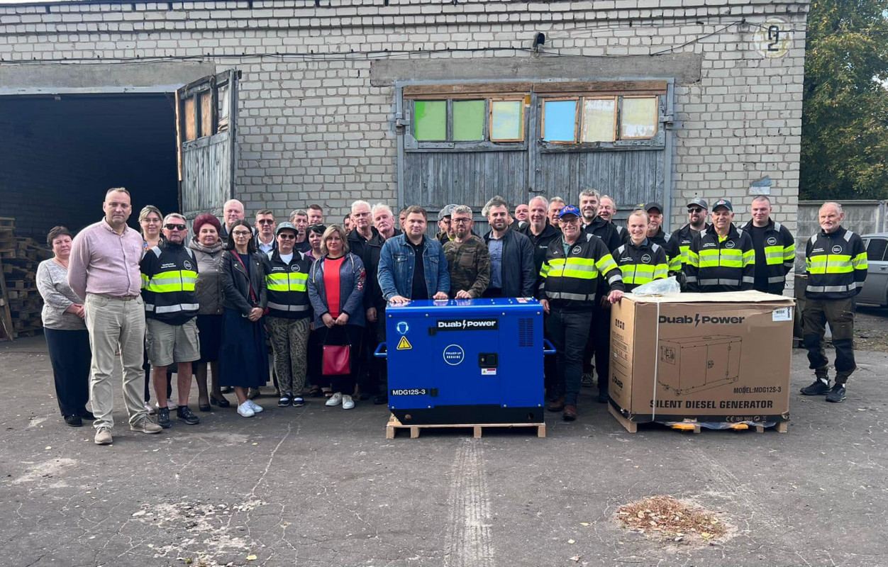 Волиняни передали у школи Чернігівщини потужні генератори від партнерів зі Швеції