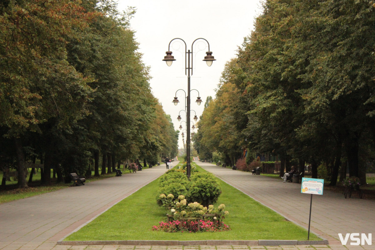 Як змінюється парк Лесі Українки — зелене серце Луцька. Фоторепортаж