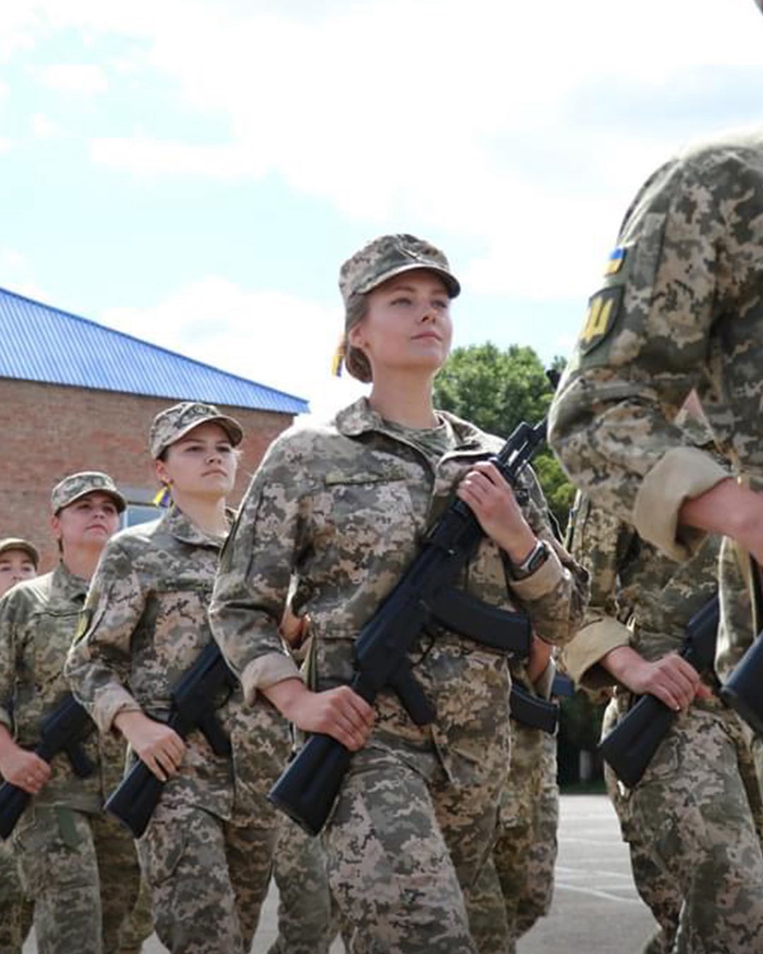 Здолала рак і стала воїном: історія незламної захисниці - випускниці луцького університету