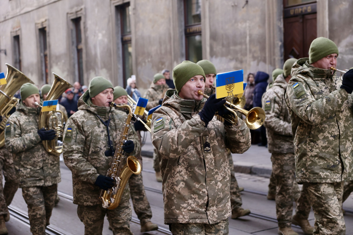 Військовий оркестр Волині провів в останню путь народного артиста Степана Гігу