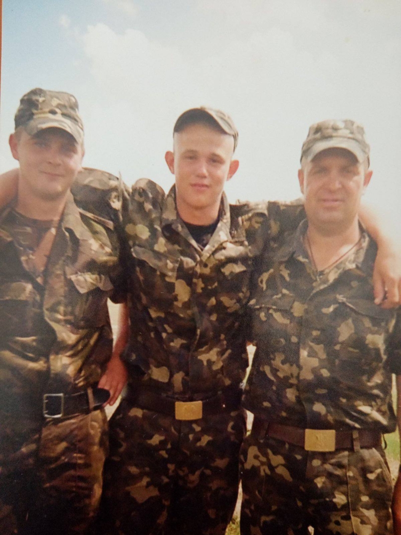 «Мамо, я не загину...»: спогади про Героя Сергія Савчука з Волині