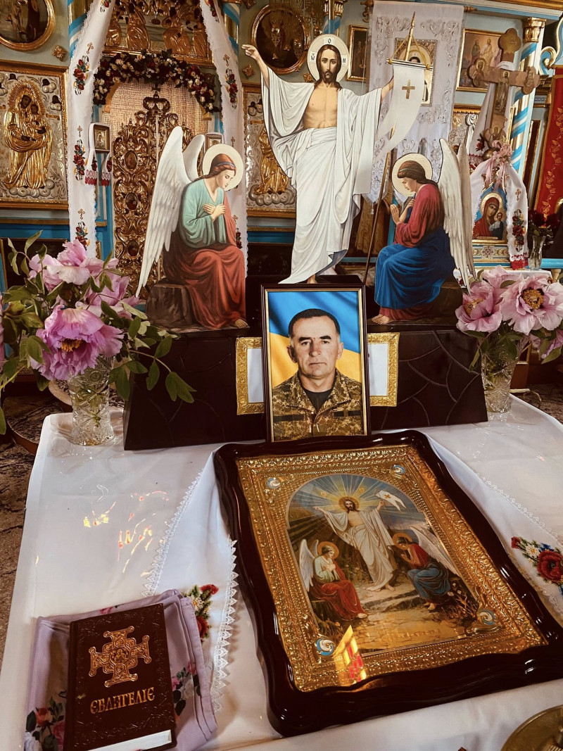 Серце воїна зупинилося після війни: волиняни попрощалися із захисником Дмитром Ляшуком