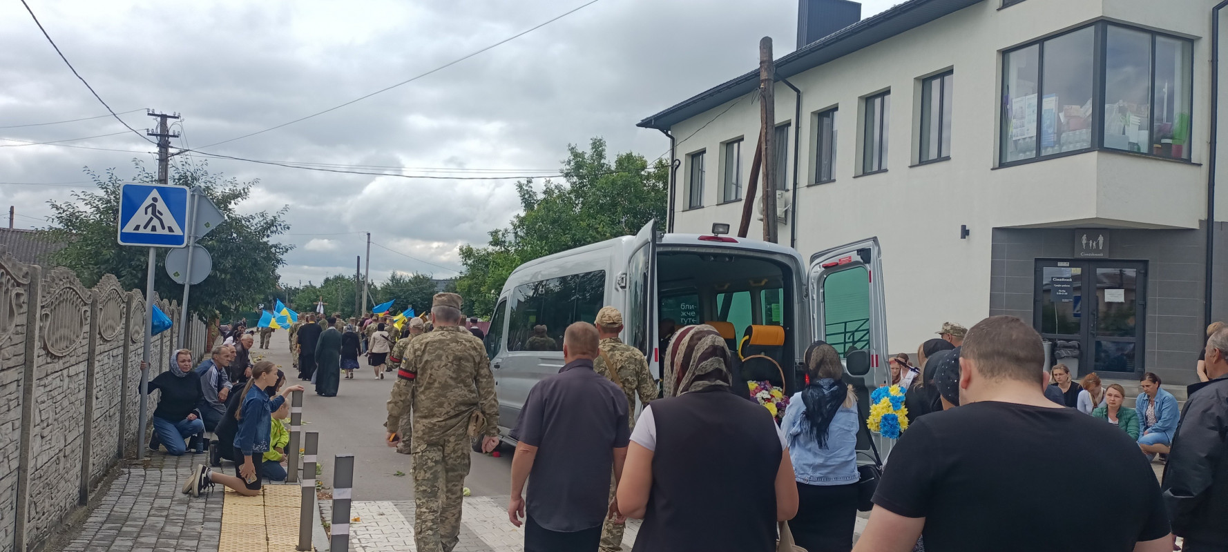 3-річна донечка втратила батька: на Волині віддали останню шану молодому Герою Гнату Валеру
