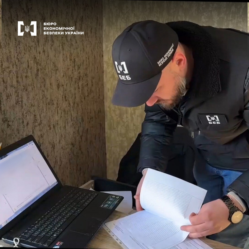 На Волині викрили злочинну групу, яка виготовляла та продавала фальсифіковане пальне