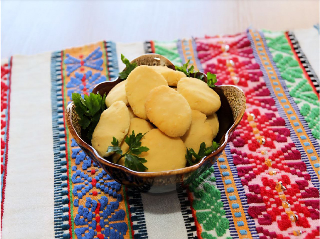 Від борщу з в'юнами до бобівників: що готували прабабусі на Волині?