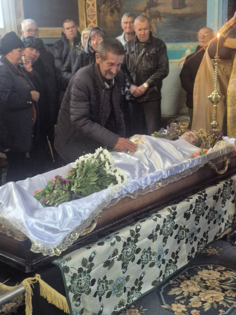 На Волині 78-річний батько поховав сина-захисника Миколу Барилюка, якого влітку призвали до війська