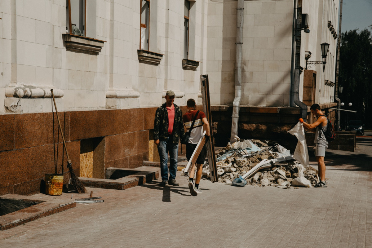 Драма після обстрілу: фотограф з Луцька показав наслідки ракетної атаки на Чернігів
