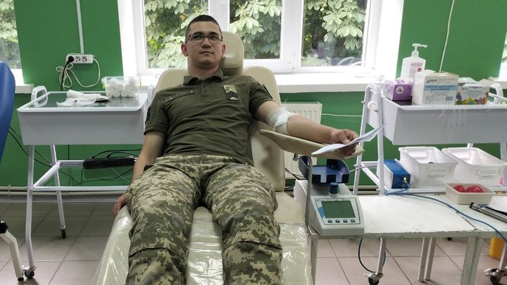 Здали майже 200 літрів крові: у Луцьку прикордонники з чотирьох регіонів встановили рекорд України