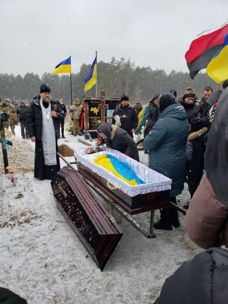 Жорстока війна забрала другого сина: на Волині попрощалися із 23-річним бійцем