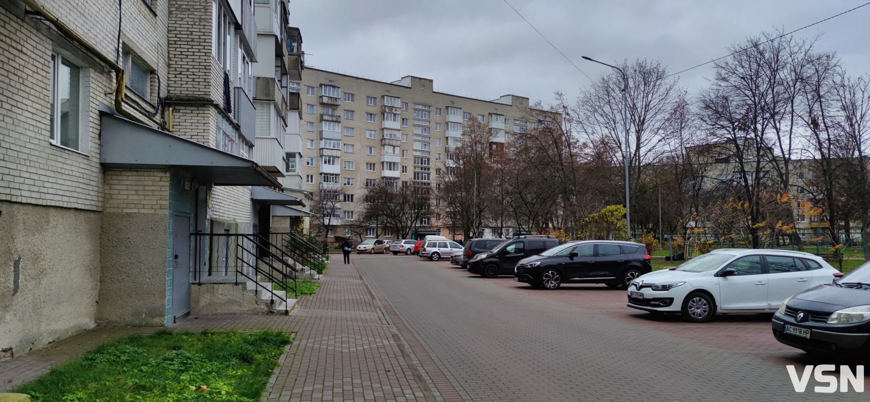 Три кілометри життя: фоторепортаж із найдовшого будинку України в Луцьку