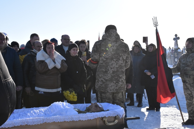 Життя обірвалося в ДТП: на Волині попрощалися із захисником Віталієм Михальчуком