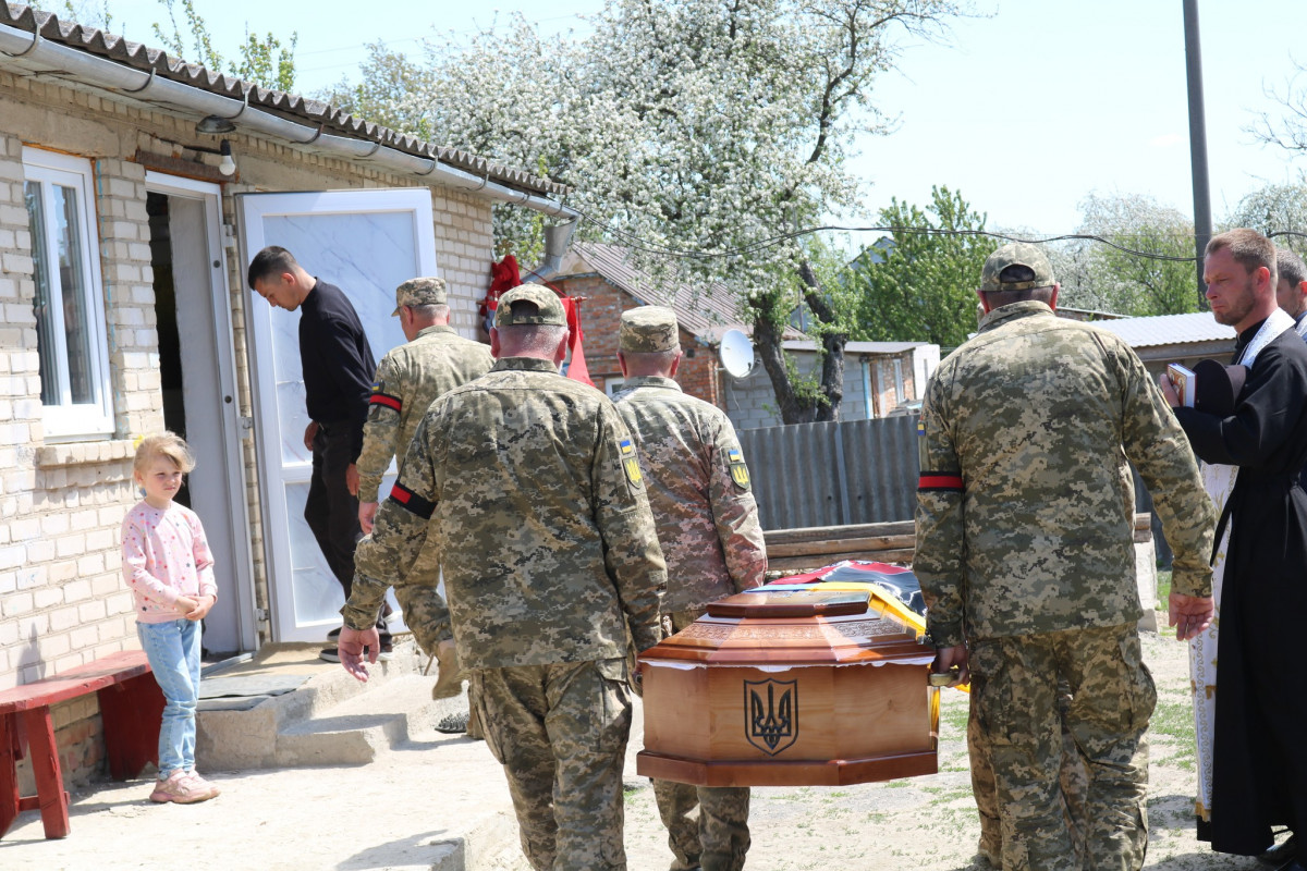 Три з половиною роки очікування: на Волині попрощалися із Героєм Володимиром Забродоцьким