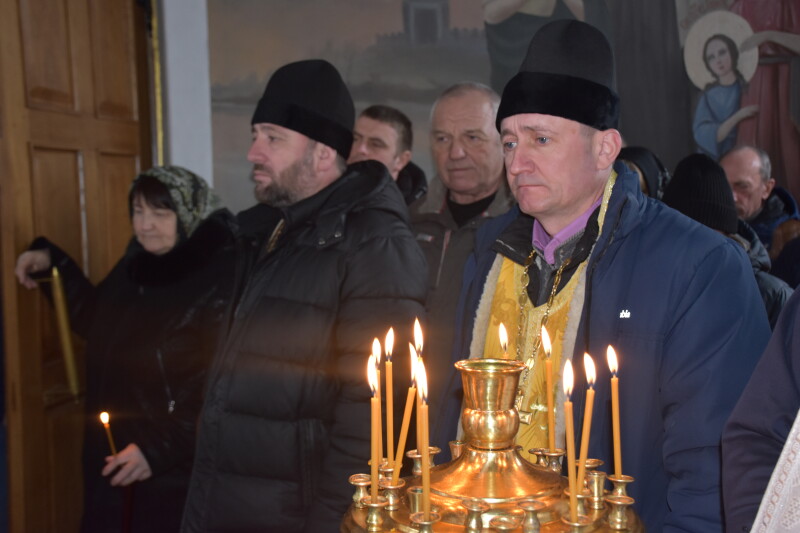 Поліг у бою понад рік тому: у Луцькій громаді попрощалися з Героєм Юрієм Кошулинським