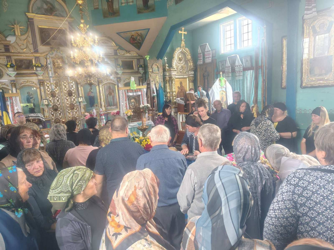 Поліг у бою на Харківщині: на Волині попрощалися з Героєм Олександром Ракоєдовим