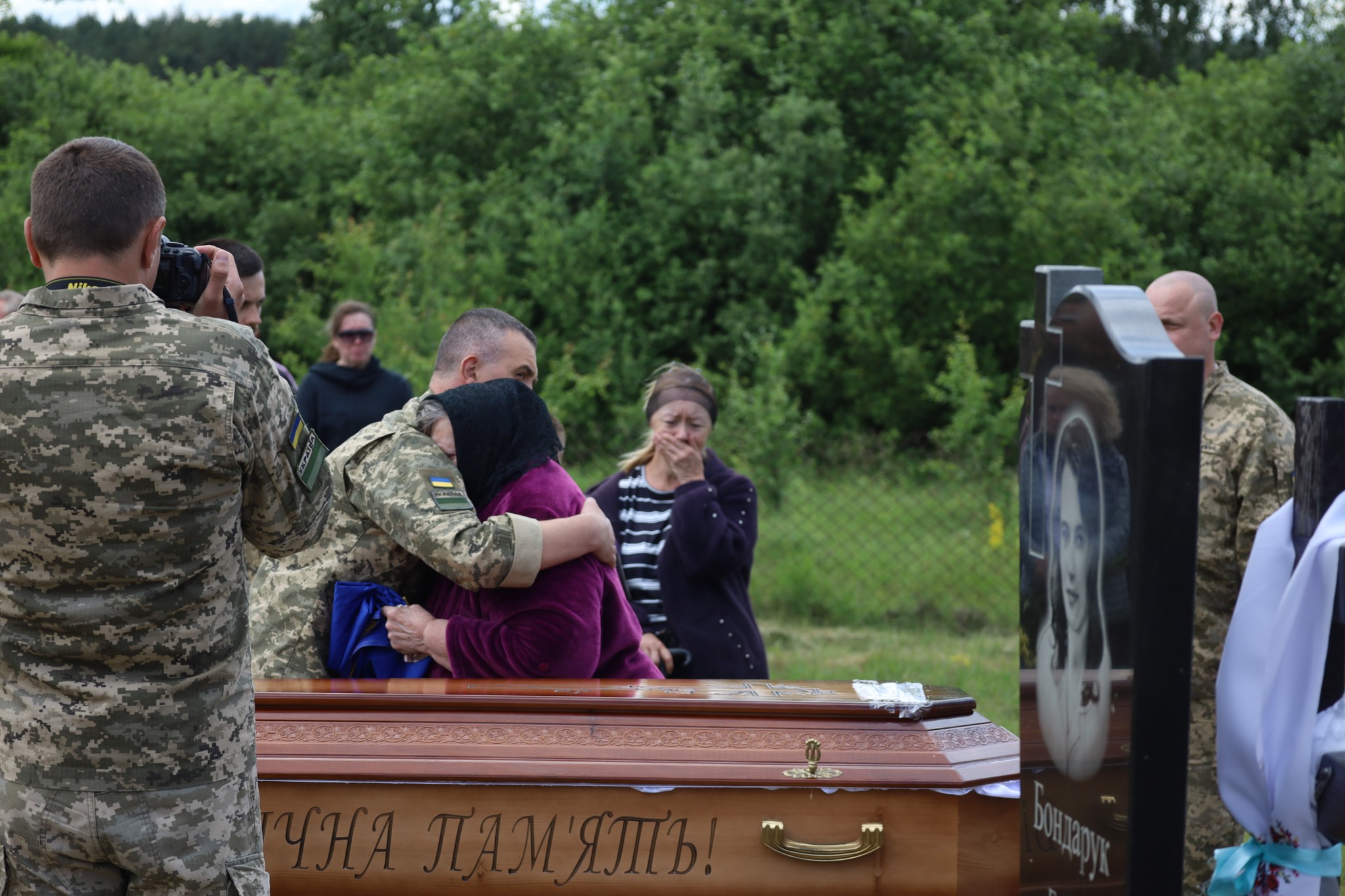Загинув на Харківщині: волиняни попрощались з Героєм Василем Сущиком