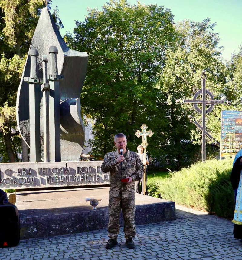 На Волині матері загиблого захисника вручили орден «За мужність»