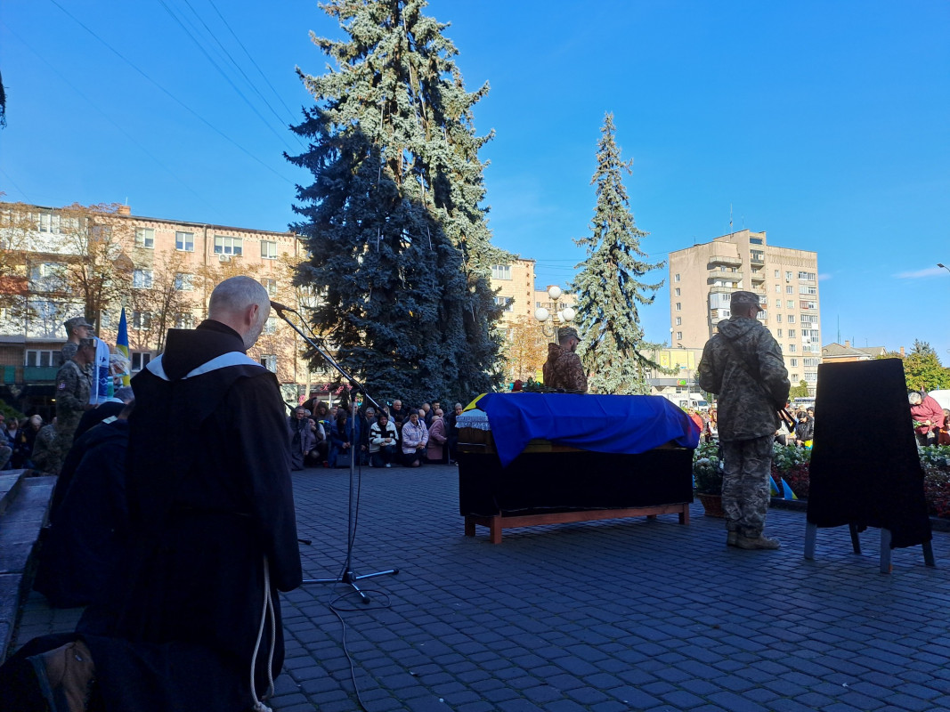 Перед останнім бойовим завданням подзвонив мамі: на Волині попрощалися з 24-річним Героєм Олексієм Жалаєм