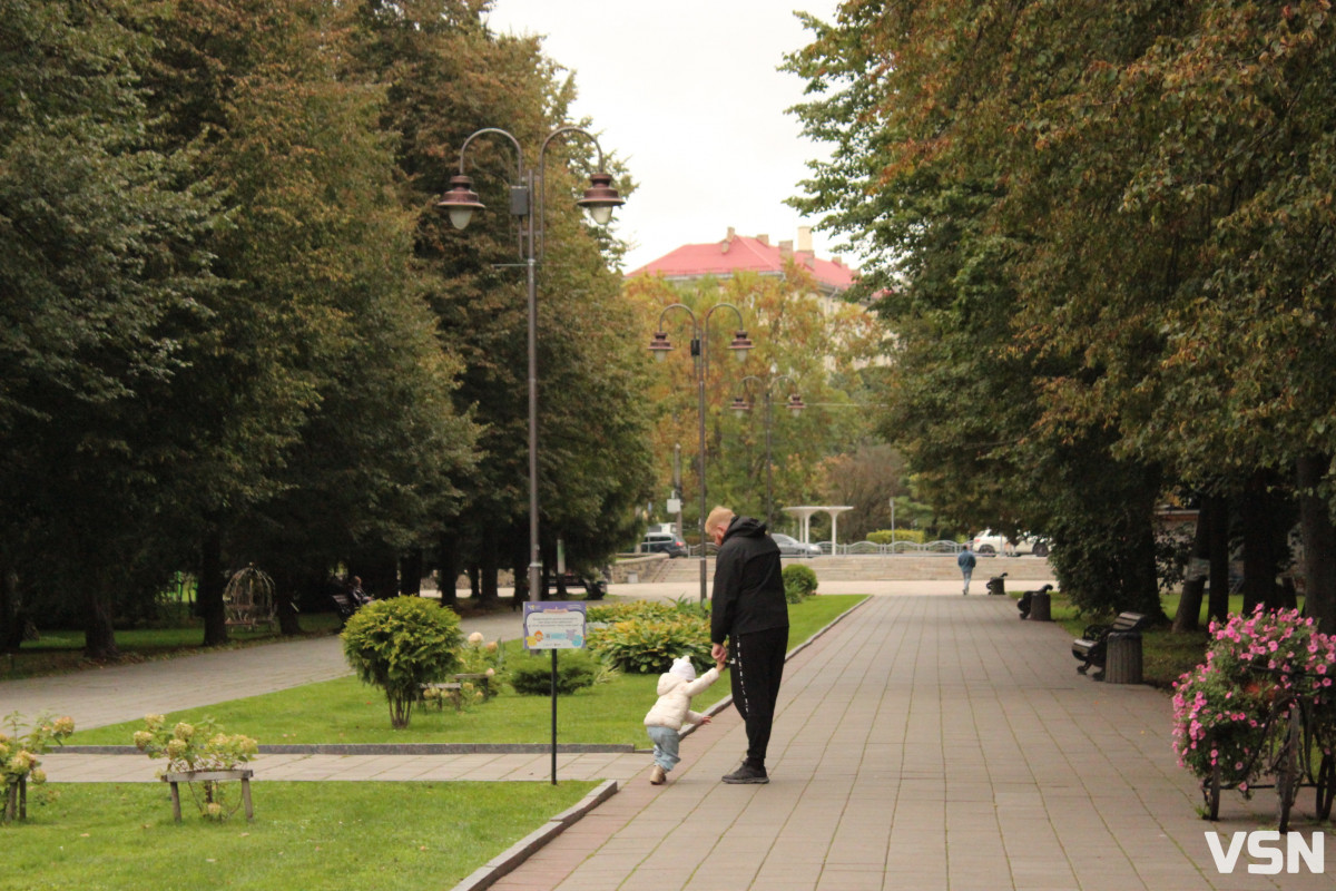 Як змінюється парк Лесі Українки — зелене серце Луцька. Фоторепортаж