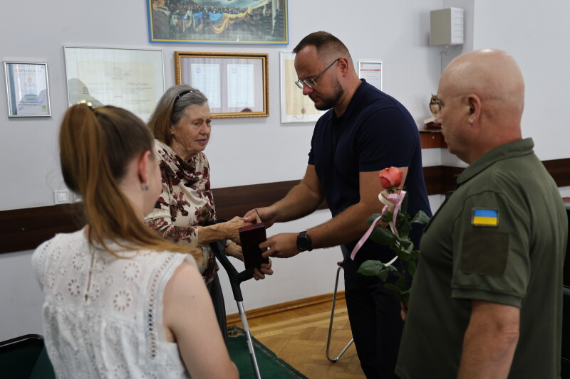Родинам 10 Героїв Луцької громади вручили ордени “За мужність”