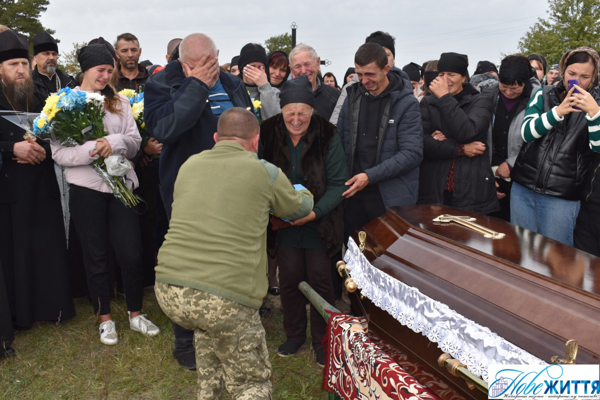 Йому було всього 30: на Волині попрощалися із молодим Героєм Сергієм Денисюком. Фото