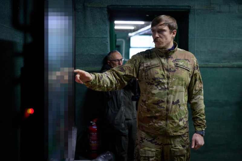 Зеленський відвідав воїнів «Азову» на Донеччині та нагородив захисників