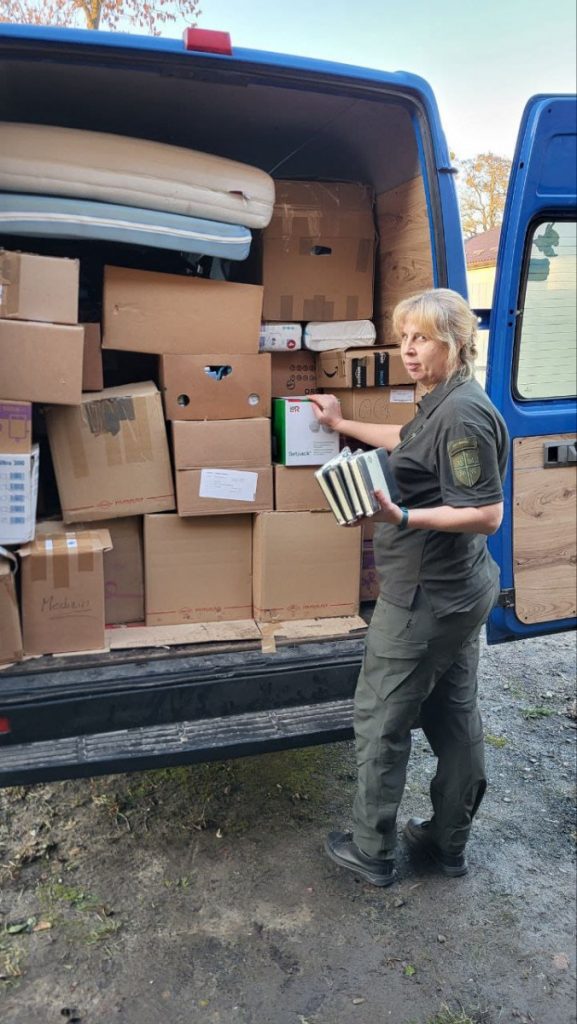 Сім’я Сасів з Волині поєднує виховання дітей із допомогою захисникам і постраждалим від війни