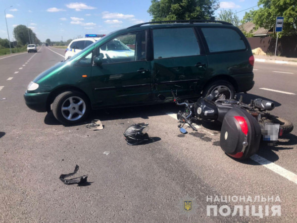 У ДТП на Ковельщині мотоцикліст зіткнувся з легковиком: двоє постраждалих