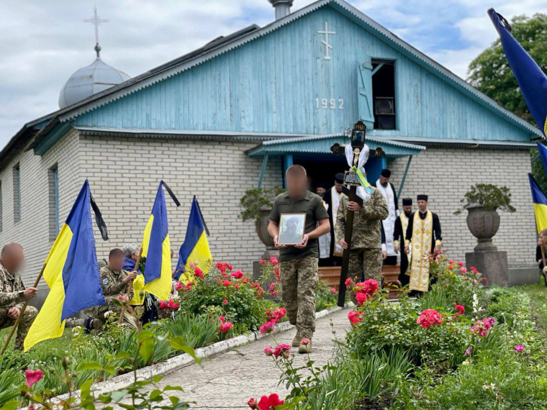 На Волині в в останню земну дорогу провели Героя Олександра Чемка