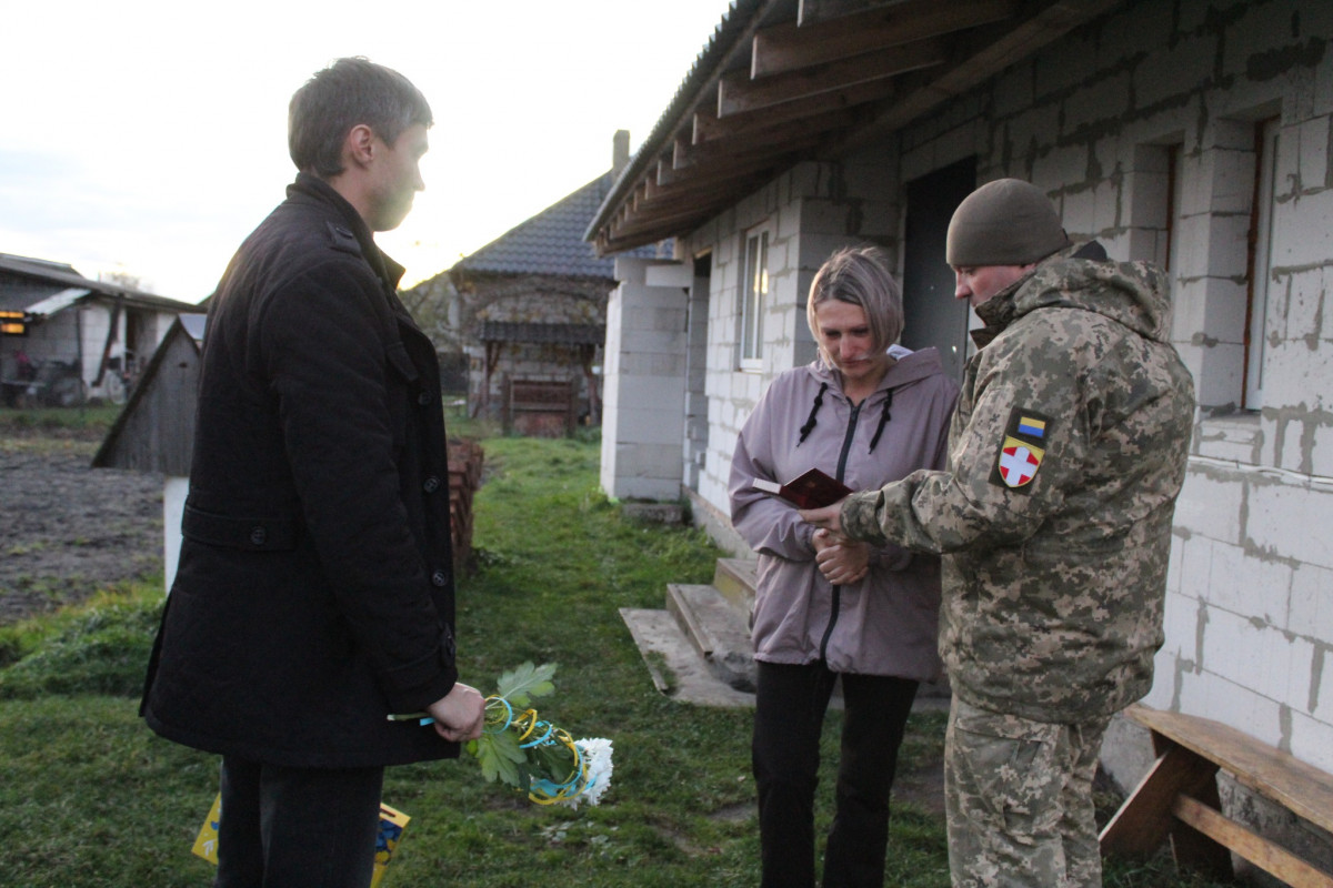 Рідним волинських Героїв, які загинули на війні з окупантами, вручили посмертні нагороди