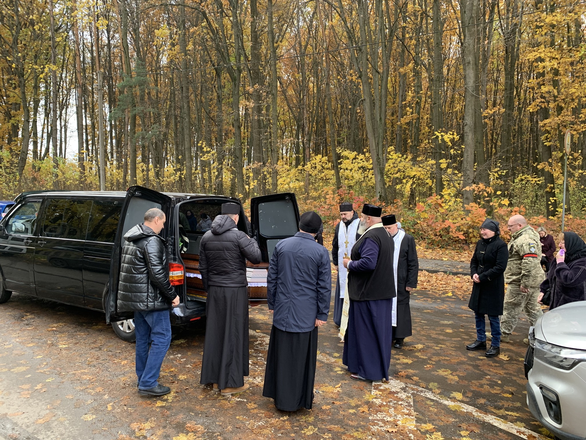 Син втратив батька: на Волині попрощалися з Героєм Петром Масюком