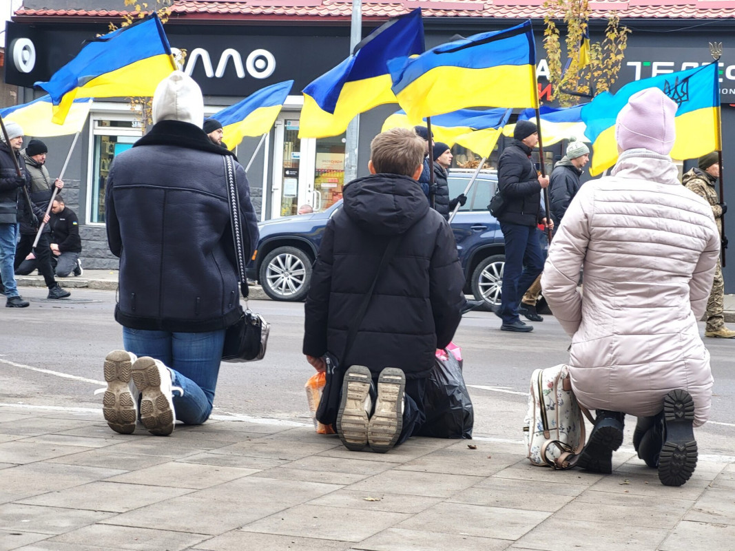 Поховали в переддень дня народження: на Волині попрощалися із Героїнею Мариною Ізотовою