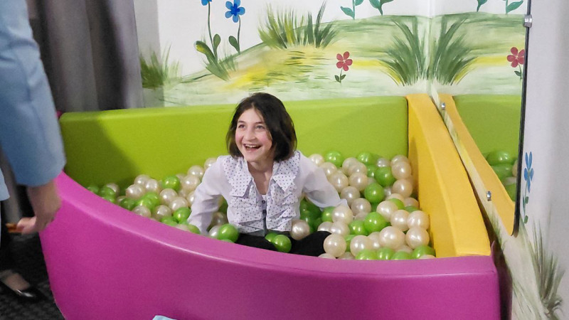 Благодійний фонд AVESTERRA створив на Волині сучасну сенсорну кімнату для реабілітації дітей