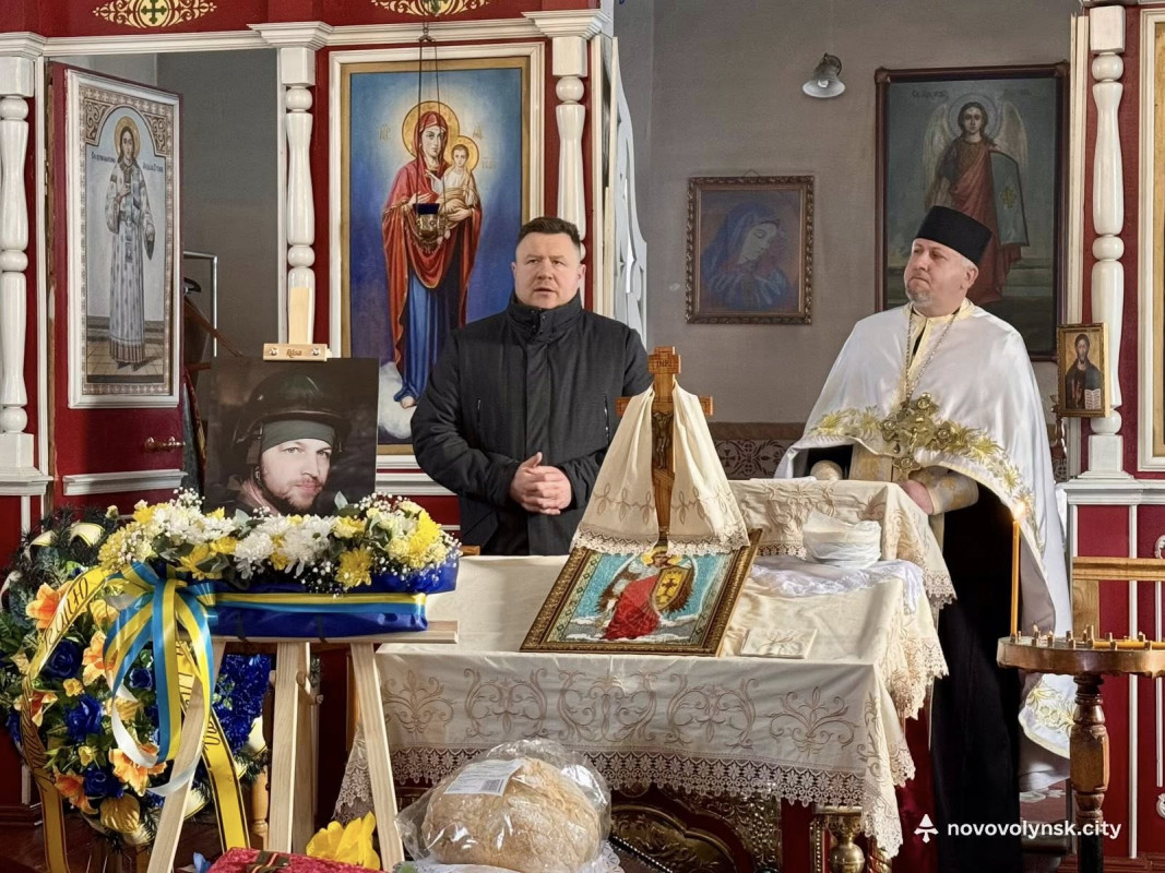 Герою назавжди - 44 роки: на Волині попрощалися з полеглим на Донеччині воїном