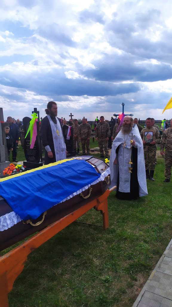 У 15 років втратив матір та ріс патріотом: рідні та односельчани розповіли про загиблого Героя з Волині