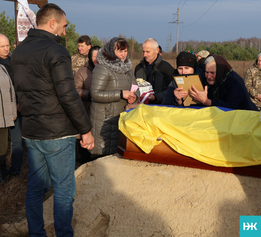 Рік надії й очікування: на Волині попрощалися з Героєм Віктором Фесиком