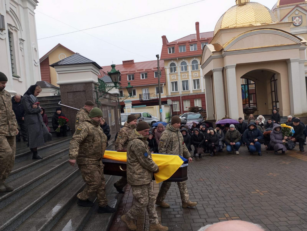 Трагічний день: на Волині попрощалися з Героєм Євгеном Пришвою