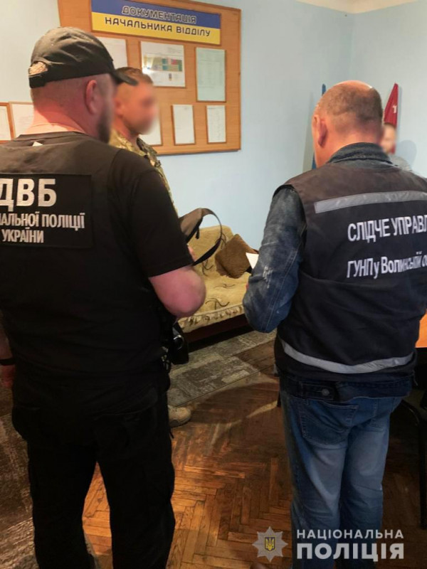 На Волині працівник військкомату погорів на хабарях за ухиляння від мобілізації