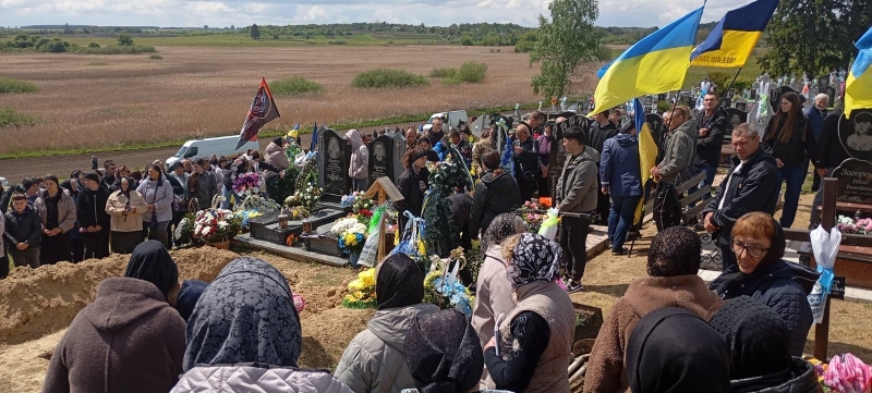 Загинув у бою понад два роки тому: на Волині попрощались з Героєм Григорієм Душним
