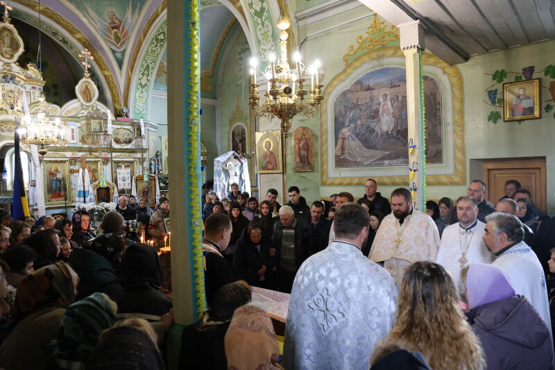 Загинув у Курській області: у Луцькій громаді попрощалися з Героєм Василем Приступою