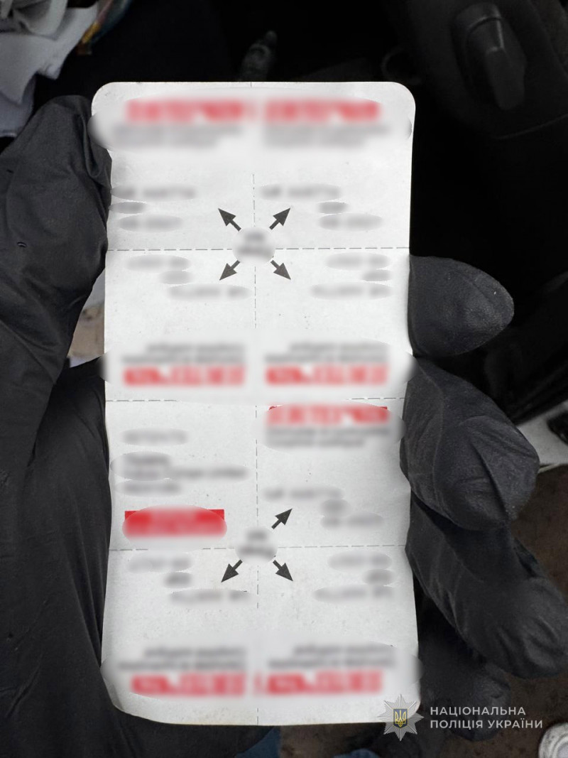 Заробляли до 250 тисяч на місяць: восьмеро волинян збували наркотики, отримані за програмою терапії