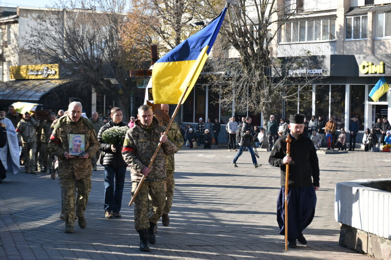 Загинув у Курській області: у Луцьку попрощалися із захисником України Дмитром Бондаренком